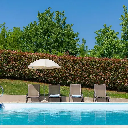 Bullea By Interhome Donje Baredine