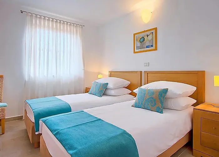 Bullea By Interhome Holiday home Donje Baredine